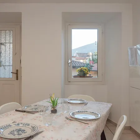 1 Bedroom Pet Friendly In *