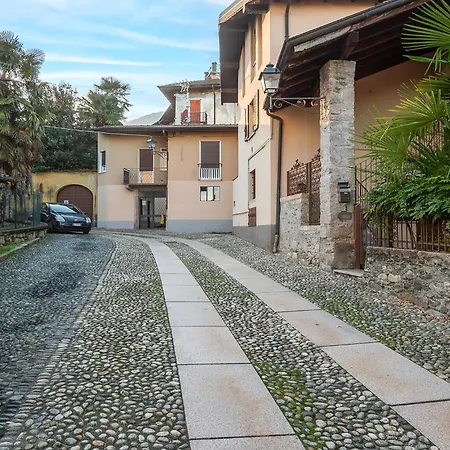 1 Bedroom Pet Friendly In Holiday home Baveno