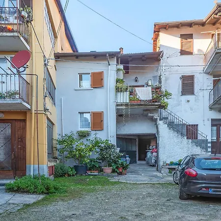 1 Bedroom Gorgeous In Baveno