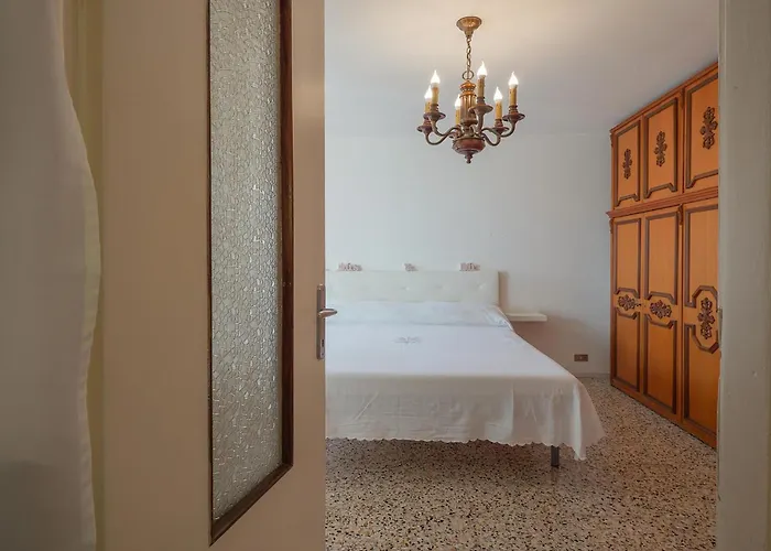 別荘 1 Bedroom Gorgeous In バヴェーノ